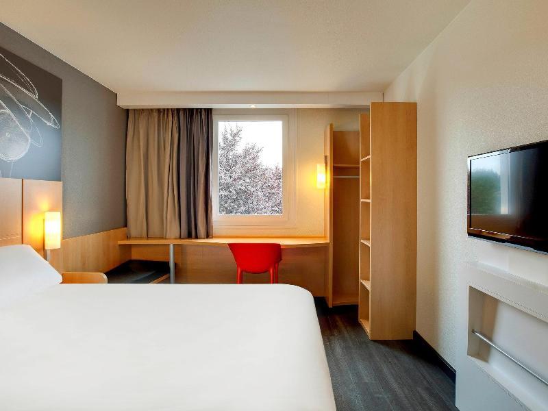 Ibis Budget Clermont Ferrand Nord Riom Exterior foto